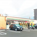 セブンイレブン上近見店